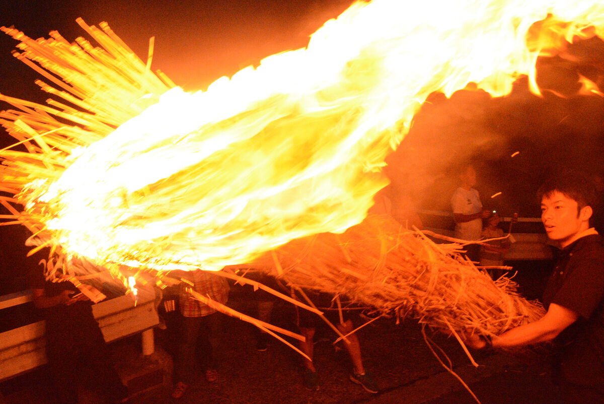 伊知多神社　秋葉火祭り