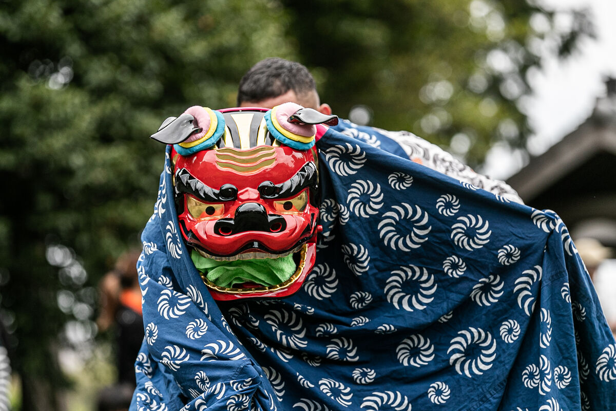 萩原神社祭礼の獅子舞神楽